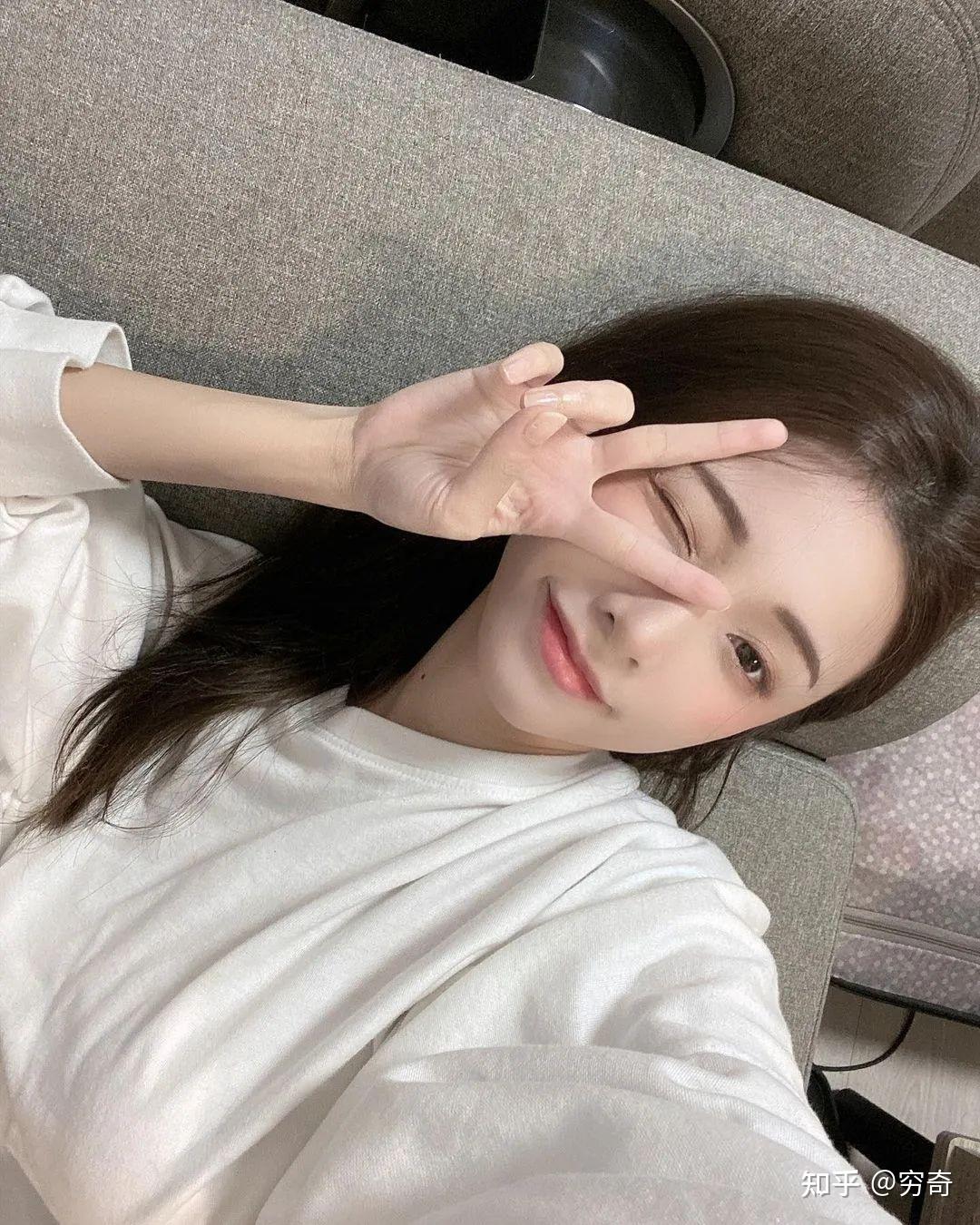 有一个超级漂亮的女朋友是一种什么体验