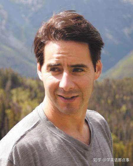 peter hessler 写中国的优势在于他既是一位外来的旁观者,但同时又置