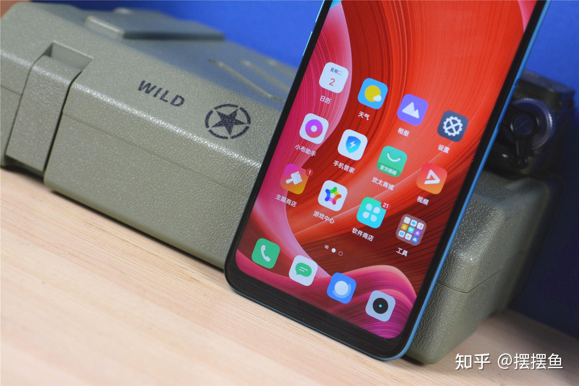realme v11内置的是基于安卓11定制的realme ui,我感觉和oppo,vivo