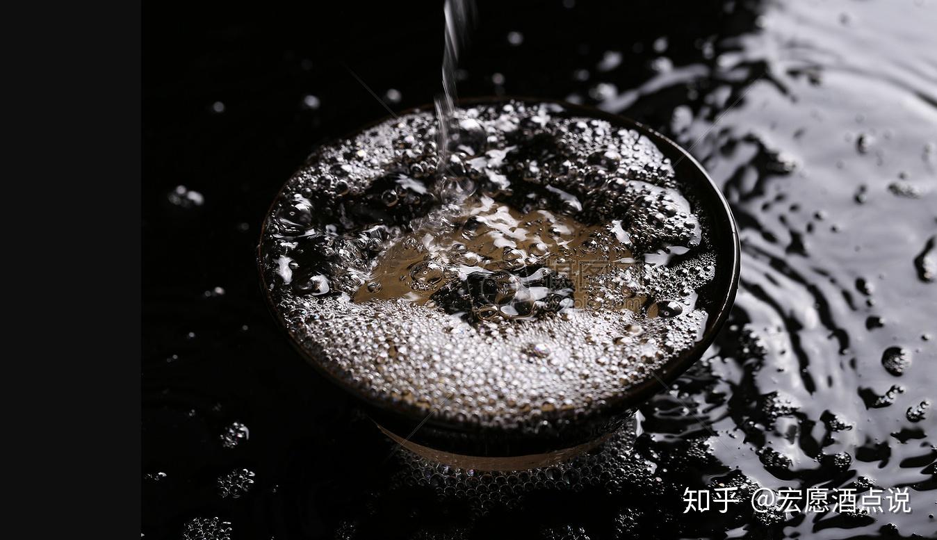 宏愿女郎教您看酒花判断酒的好坏