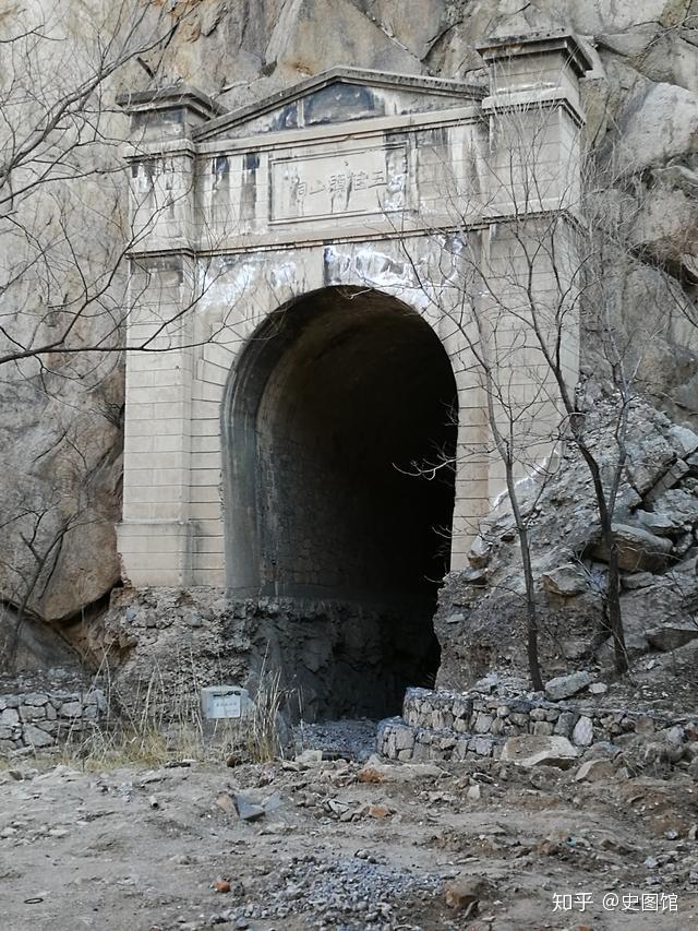 五桂头隧道,路基被冲毁京张铁路在建成之后经历了多次改线.