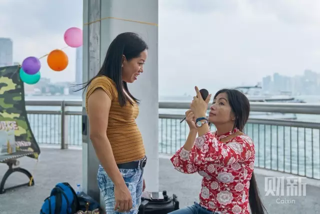 你知道吗香港菲佣有这项活动凑钱参加选美