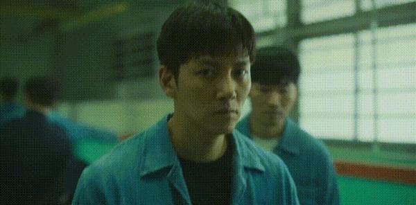 《操控游戏》复仇爽剧＋大逃杀！