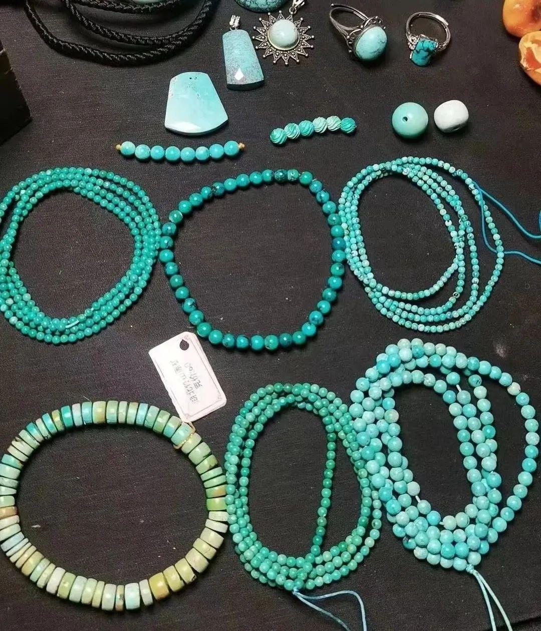 补充一下,不仅黄金会涨,还有铜(做为ai算力的原料),还有绿松石,上一张