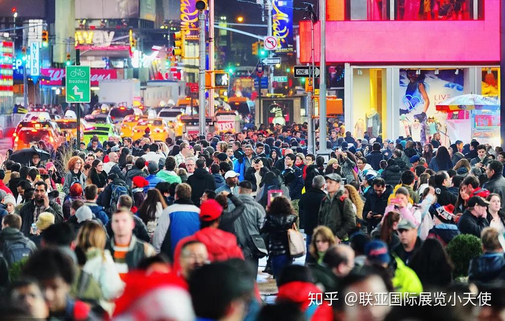 大美国人均年收入超3万美元,消费能力强,且消费意识强,习惯超前消费