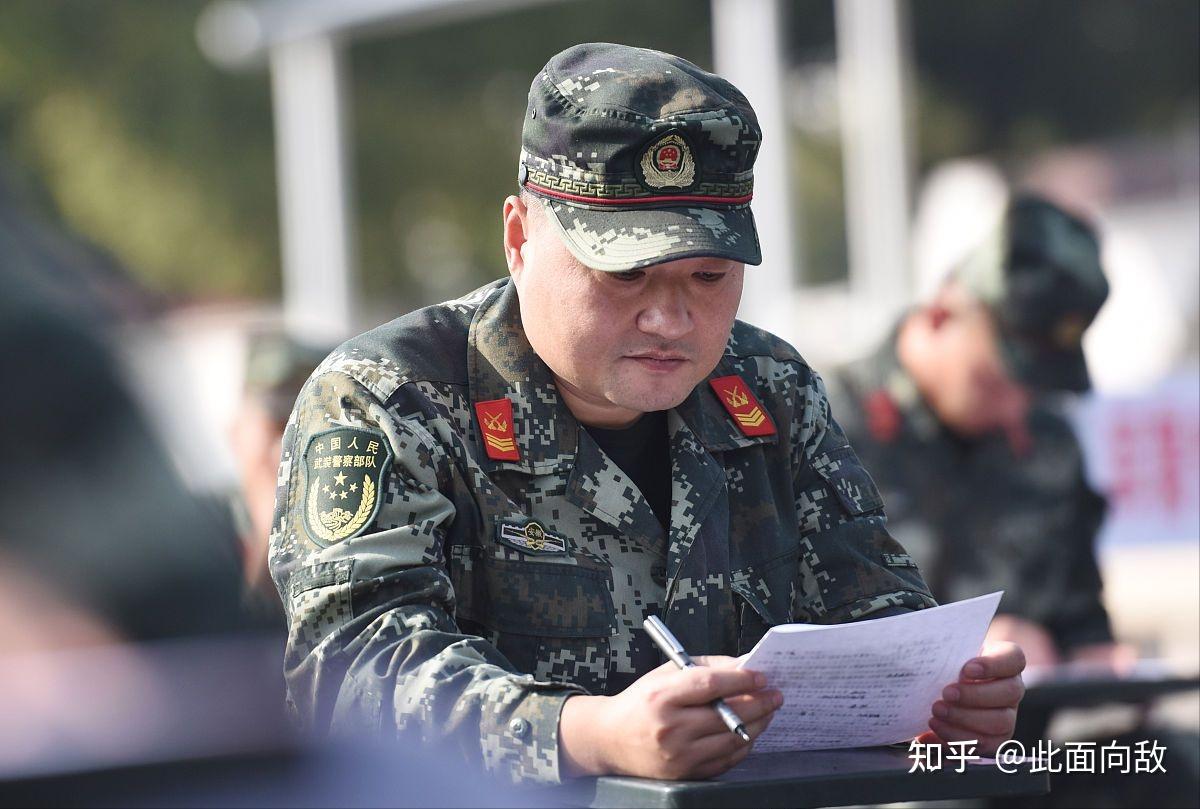 三,2022年轉軍士之後,在部隊除了考軍校和提幹,還有2條發展途徑.