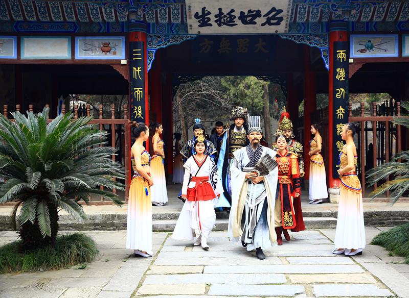 三月踏春好去处汉中油菜花节乘飞机游诸葛古镇