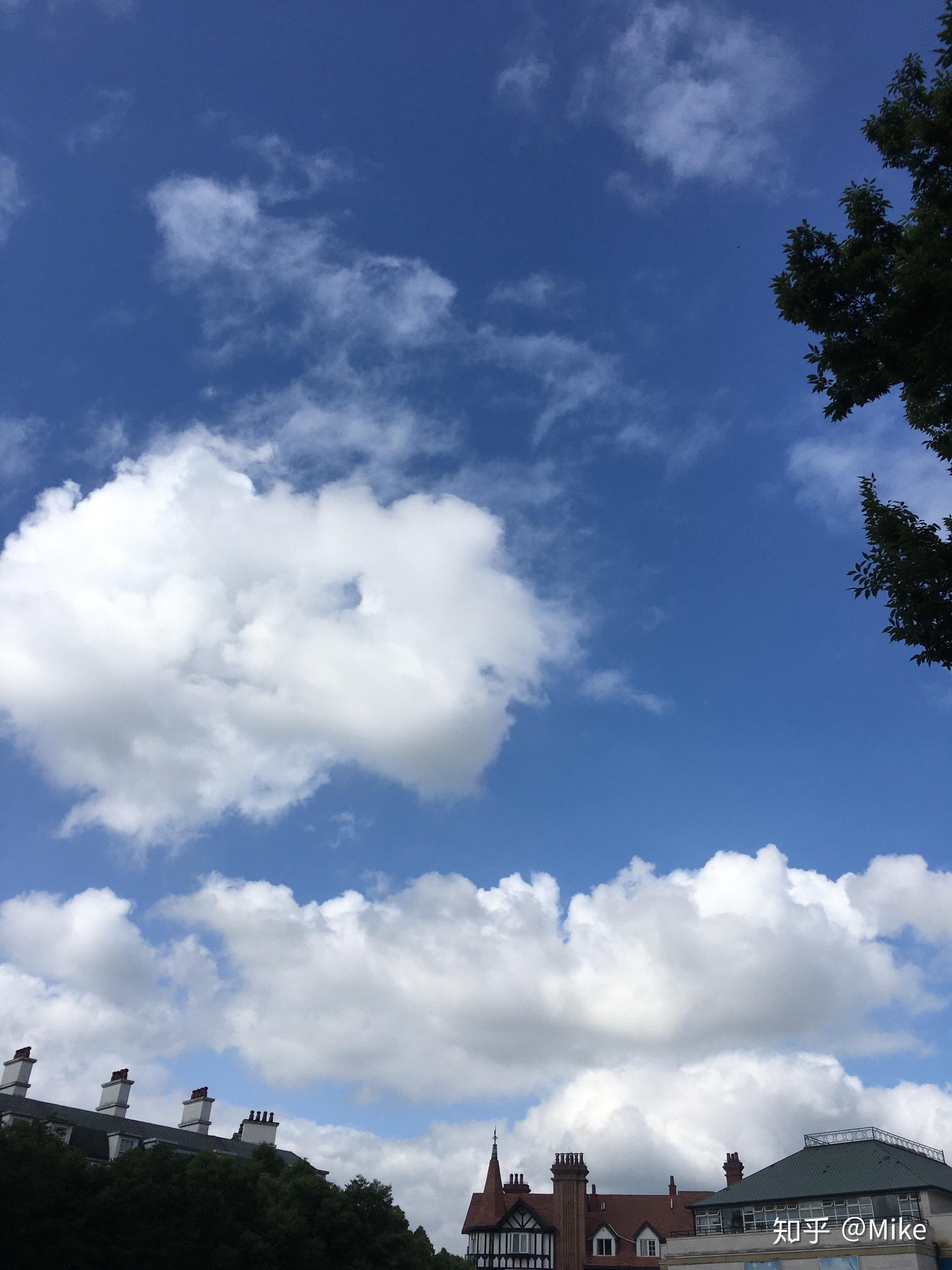 能不能分享一张你手机相册里最美的天空照?