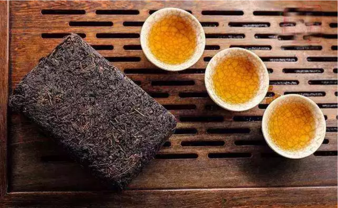 湄江印象 黔北黑茶传承人 导读:人到中年,危机四伏,端着保温杯,难免