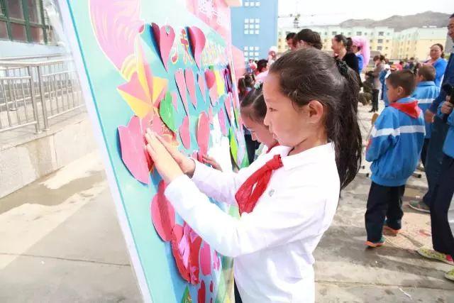 用什么东西可以做出最好玩的东西 v2-5dc1d08c0dc4b99292a37e8546dbade2_r.jpg