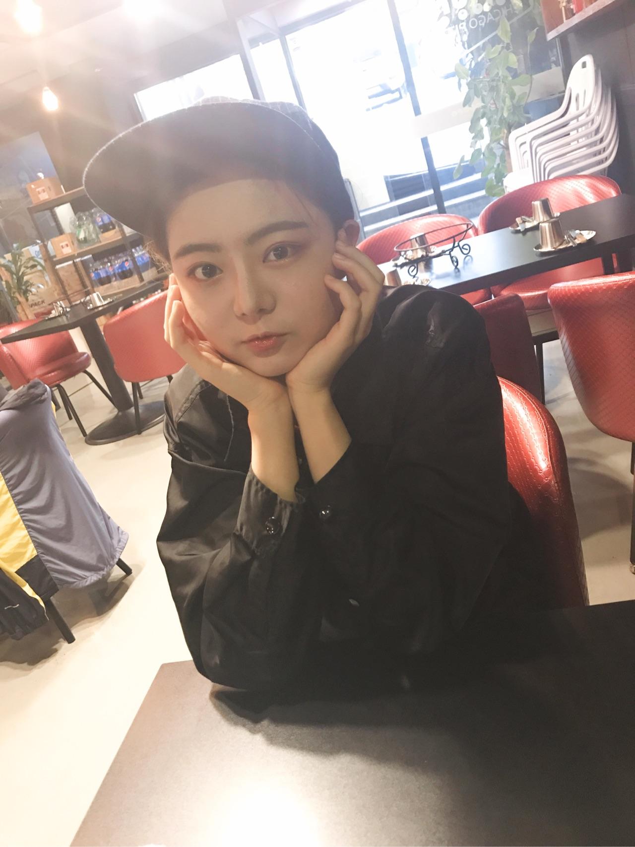 长得好看打游戏又厉害的女生是怎样的体验?