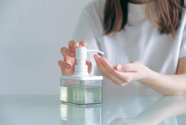 吞食含酒精洗手液可引发中毒英国学者呼吁警惕误食