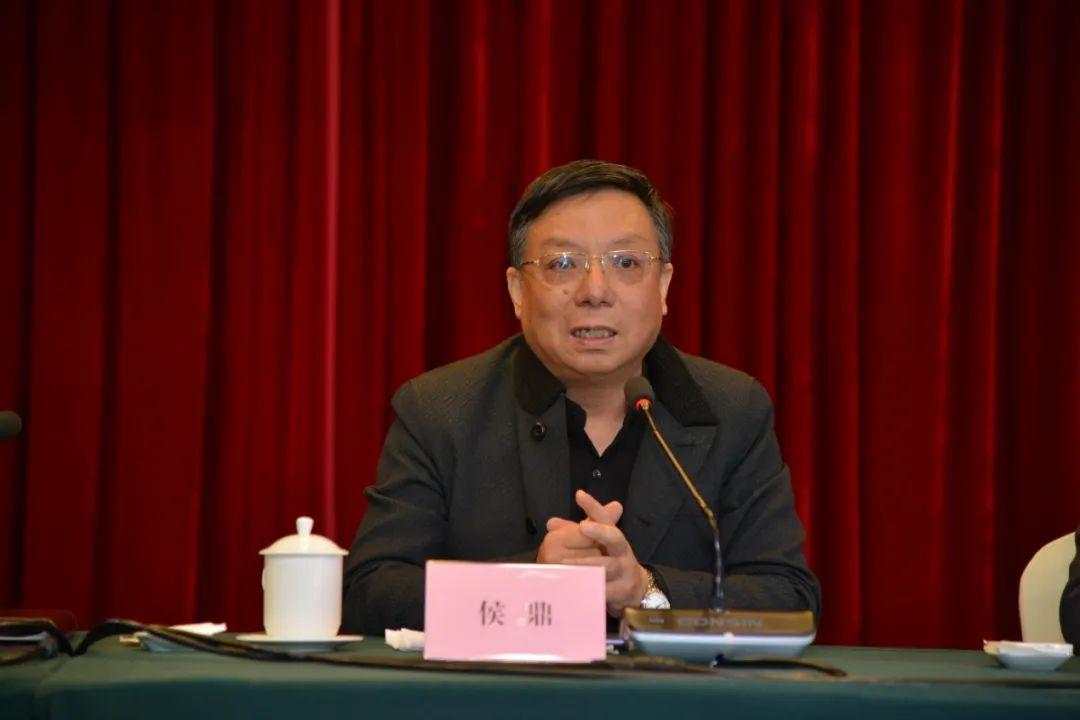 第三届理事会会长李永清同志作云南省环境保护产业协会第三届理事会