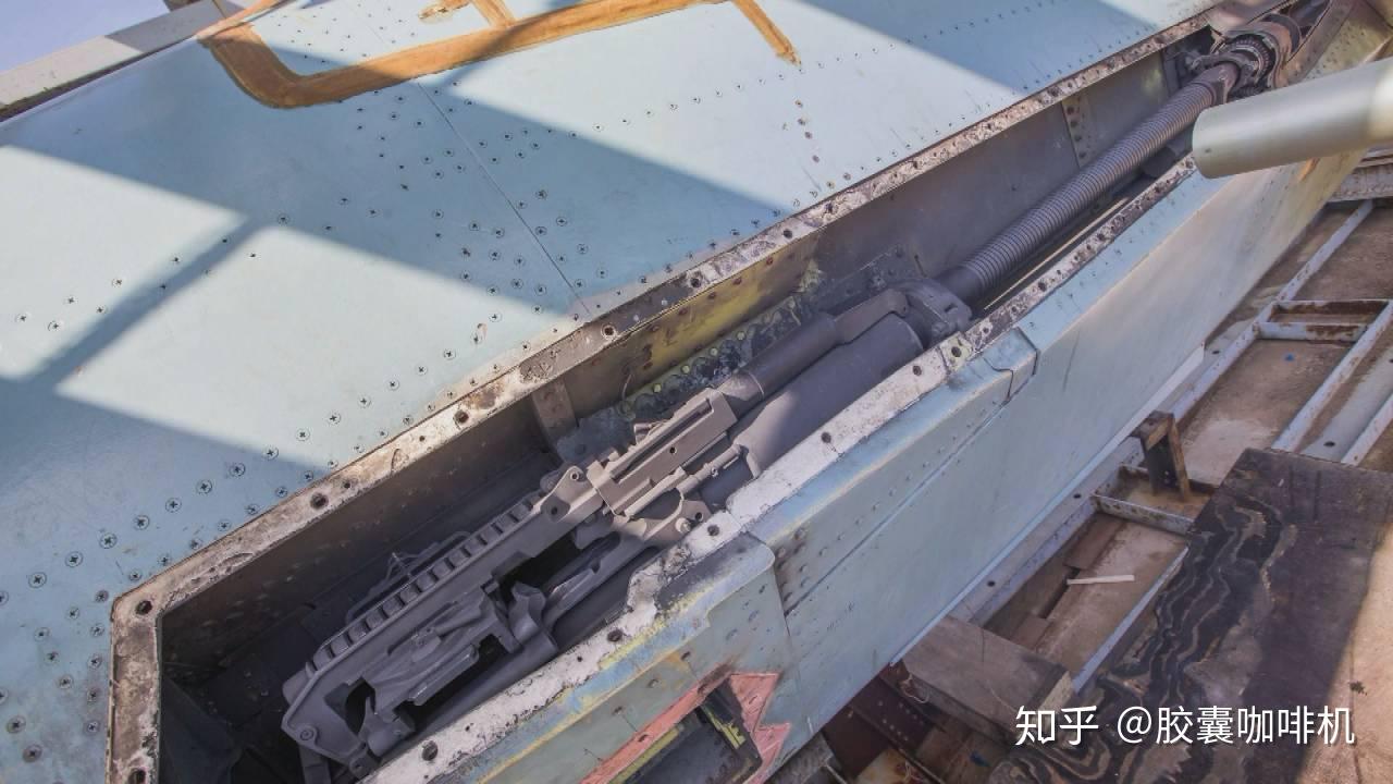 战斗机的机炮备弹多少发能突突多久现代机炮的发展方向是什么