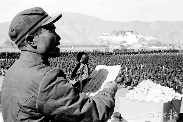 1971年成都军区司令员梁兴初被审查，政委张国华为何没受牵连？ - 知乎