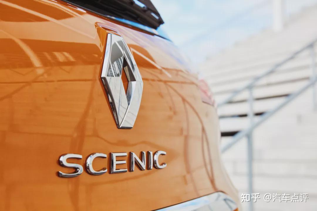 雷诺全新SUV车型曝光，折线形大灯十分吸睛！ - 知乎