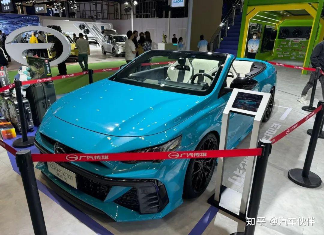 2024九州改装展惊艳亮相:广汽传祺影豹r敞篷版