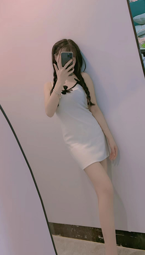 胸大的女生穿什么衣服好看?