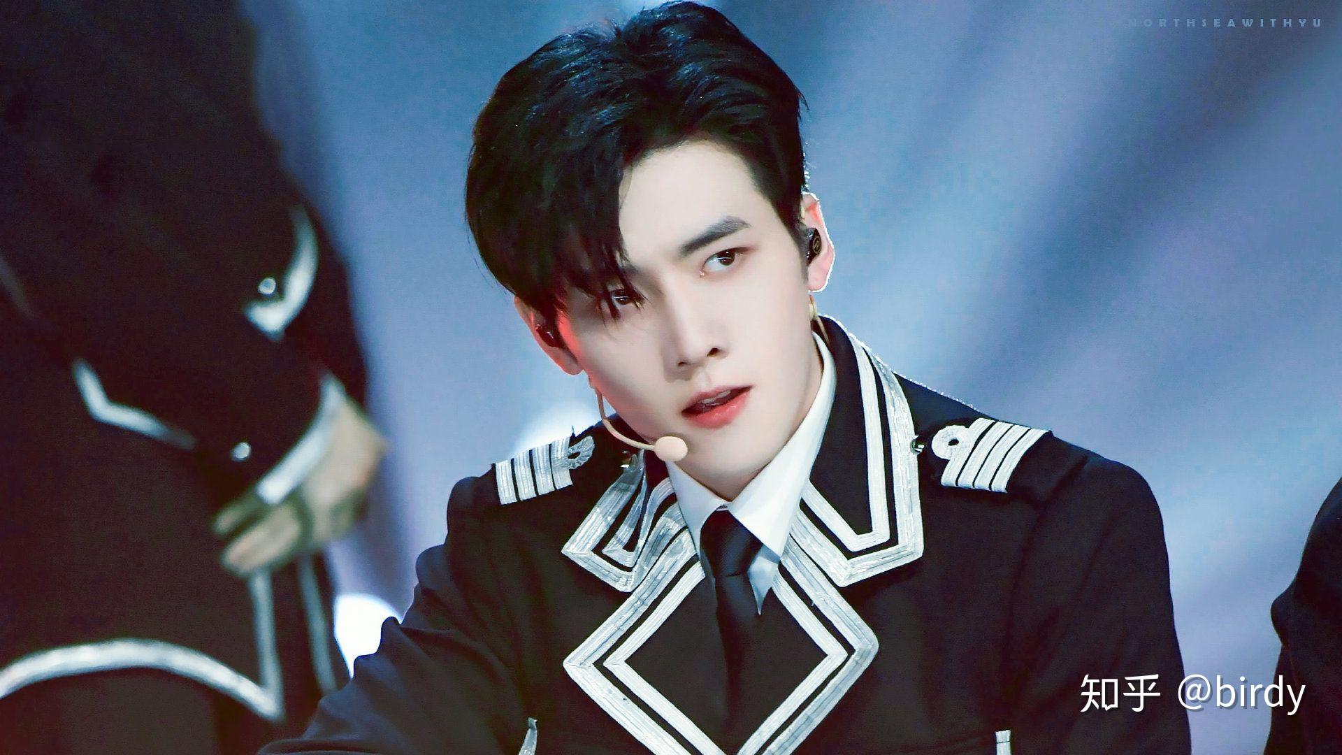 各位grjj有没有任豪的壁纸啊