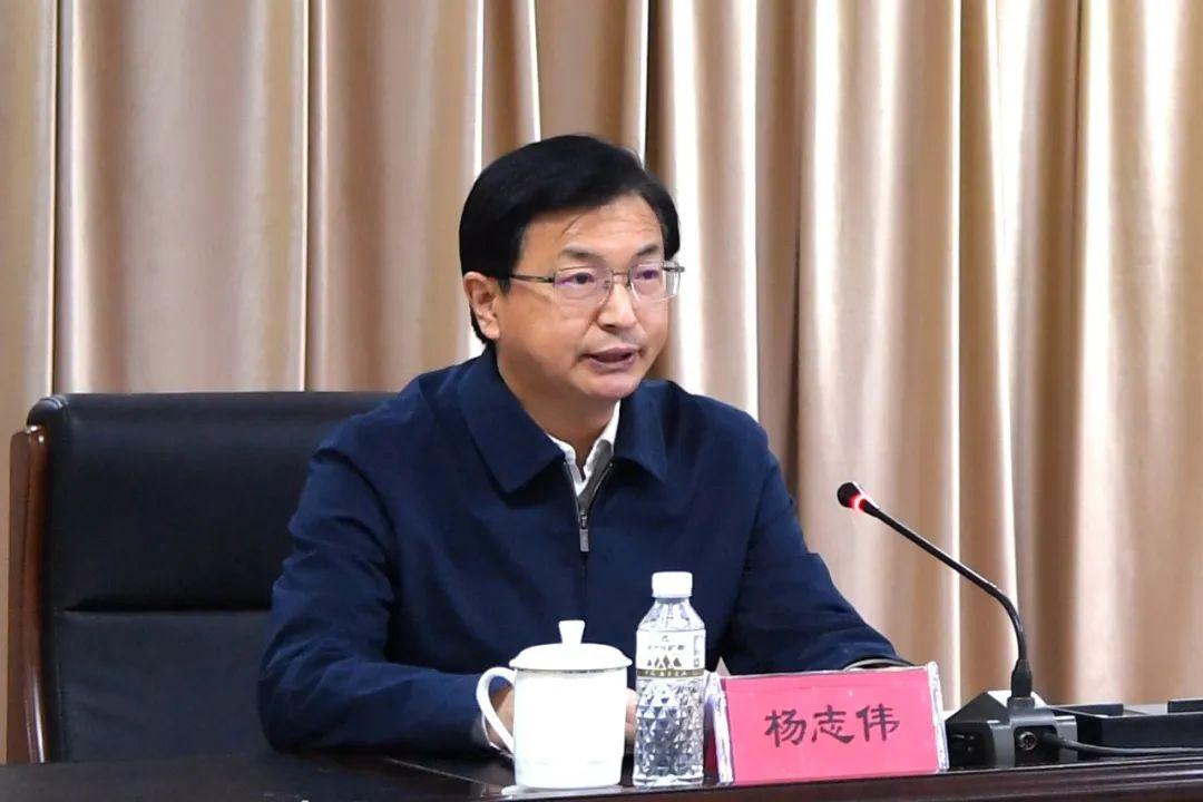省生态环境厅召开领导干部会议