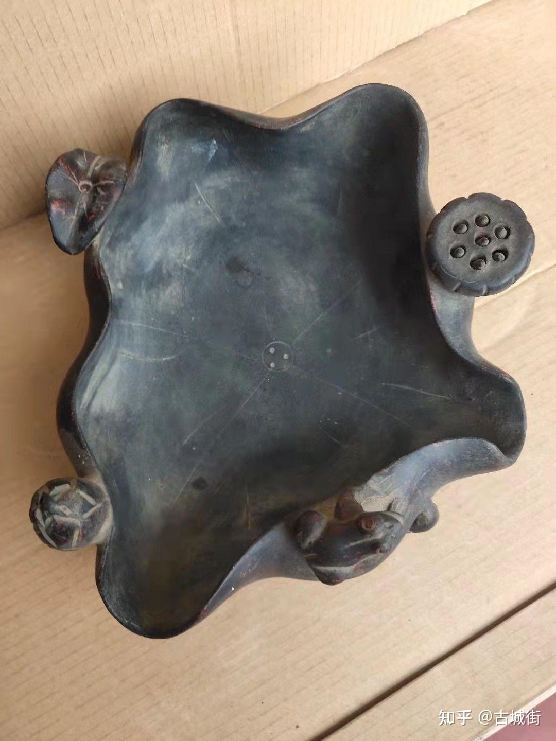 荷叶造型紫砂笔洗