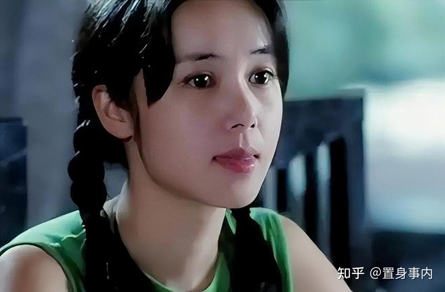 蒋雯丽 蒋雯丽“发福扮嫩”算美人吗？看她30年前状态，顶级骨相名副其实- 知乎