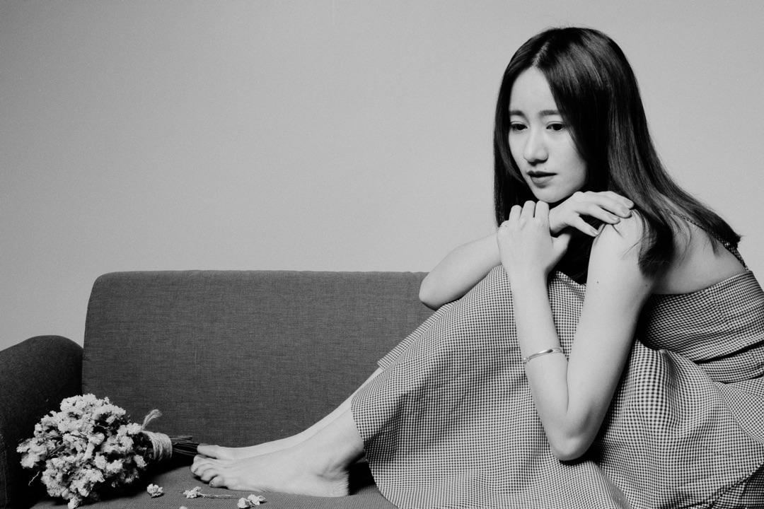 怎么拥有好看的侧脸 v2-5ecc24ed9e2c6ffe12d5c5f91a781ef8_r.jpg