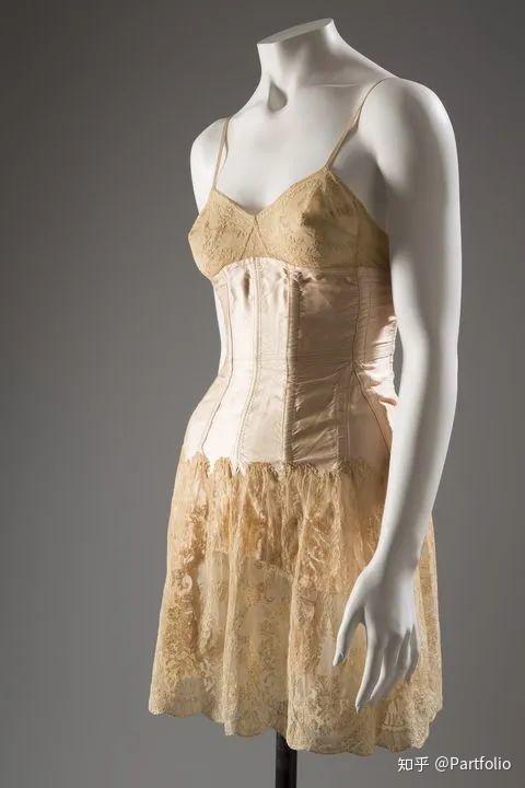 世界女性内衣简史