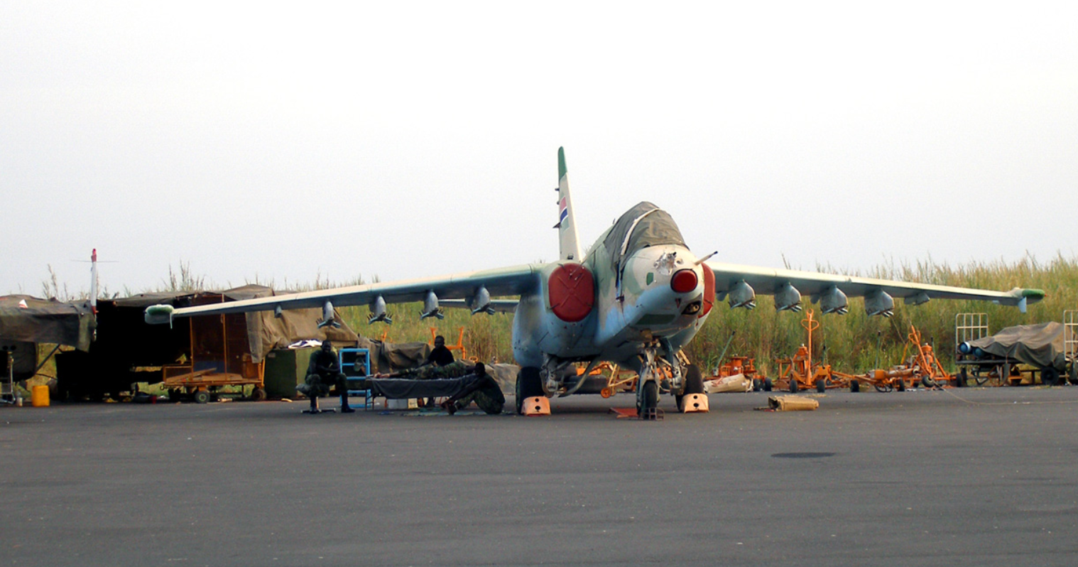 深入虎穴一个一不小心上了冈比亚军队官网的猎奇者探究冈比亚海空军