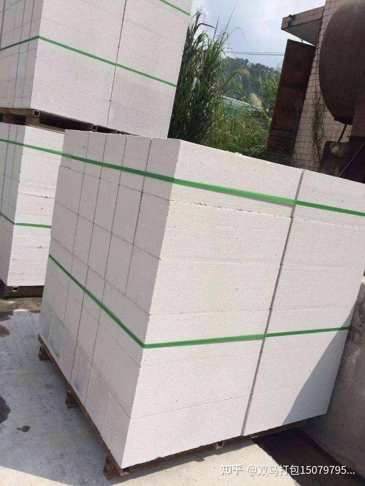 加气块砖无托盘打包主要运用于非承重墙砌筑和高层框架结构建筑中,是