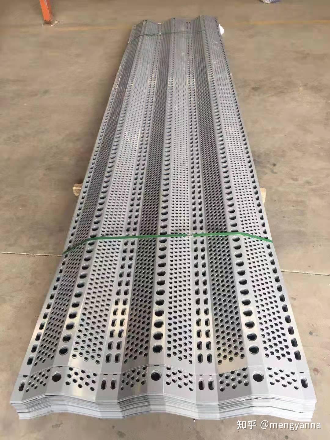 矿区防尘网：默默守护蓝天碧水的隐形卫士 (矿井防尘措施有哪些)-初仟社区