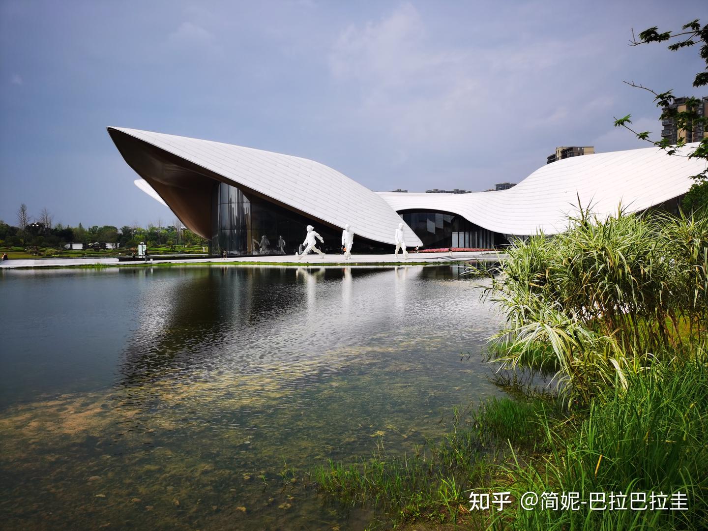 在成都看画展,应该去哪个美术馆? - 知乎