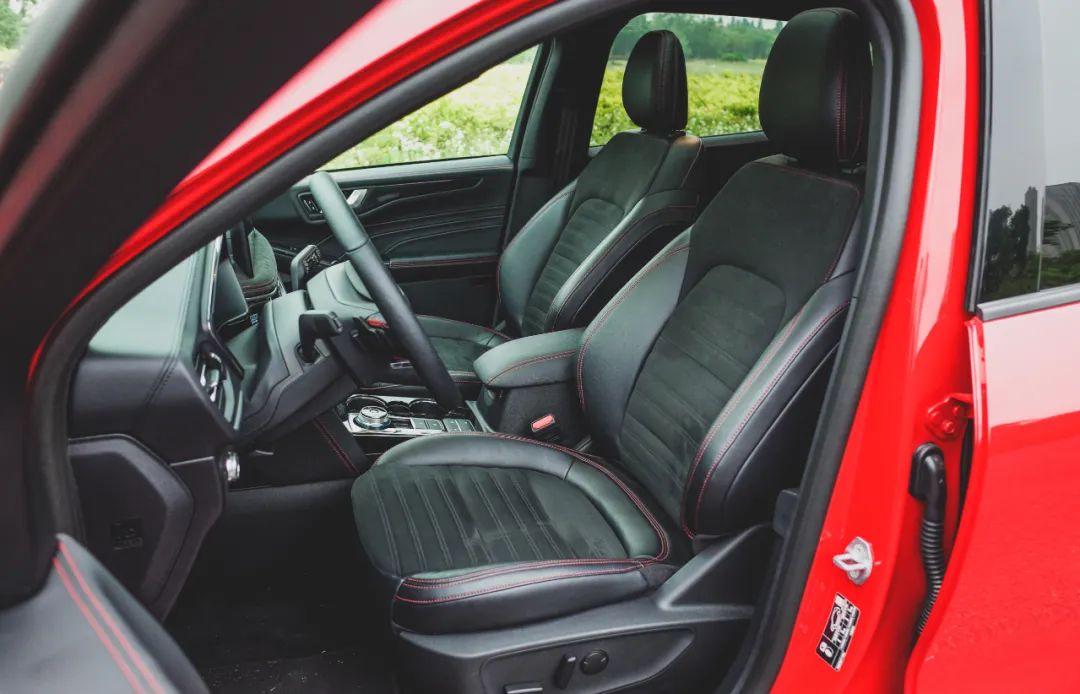 别以为我不知道你就是“四缸福克斯”!(四缸福克斯怎么样)