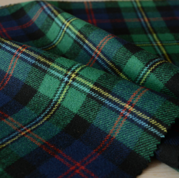 服装设计学院排名_不同材质面料的造型特点_服装面料特性介绍