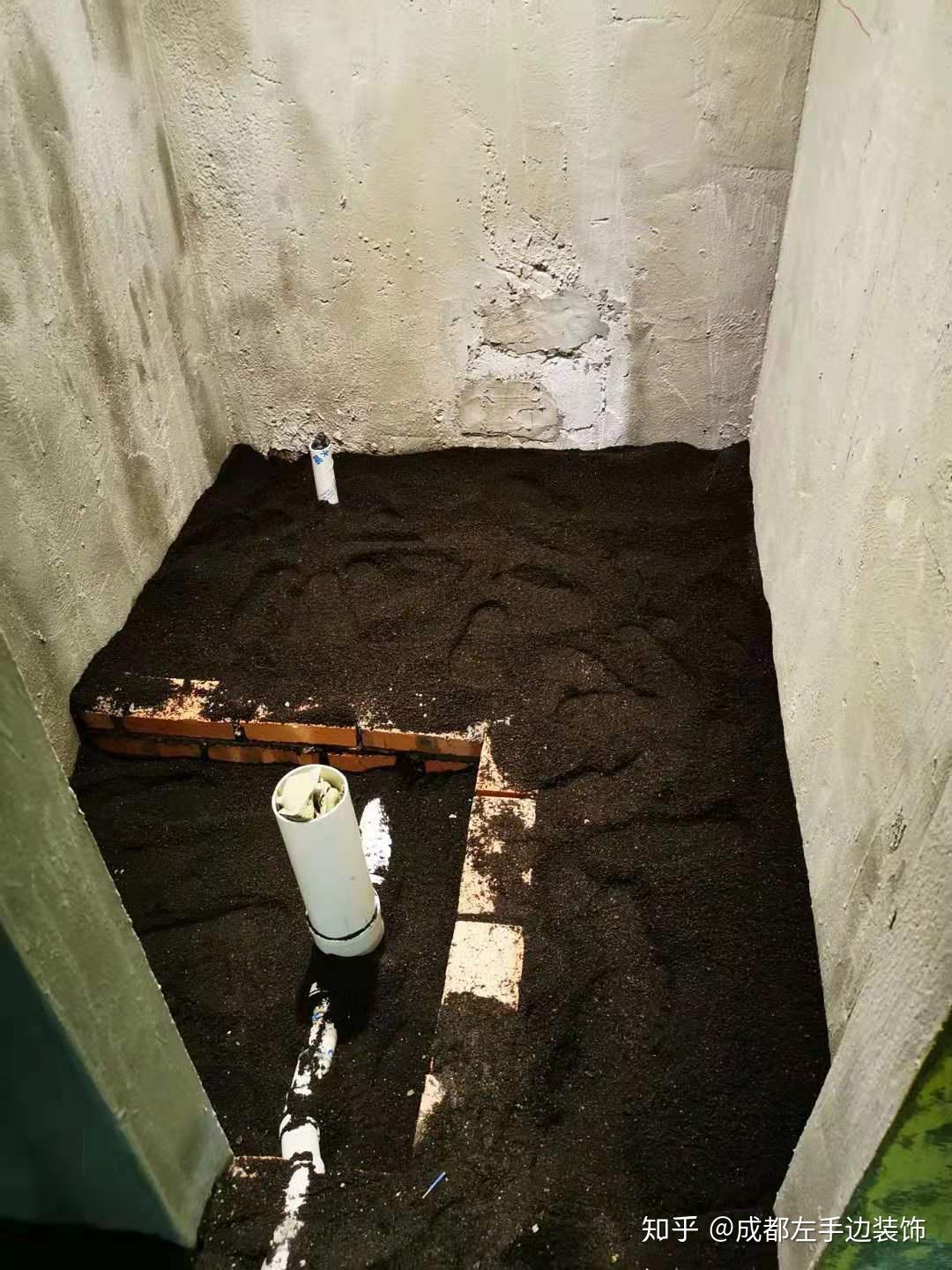 第五步回填补烂,注意卫生间回填得时候一定不能用建渣哦;标准是用炉渣