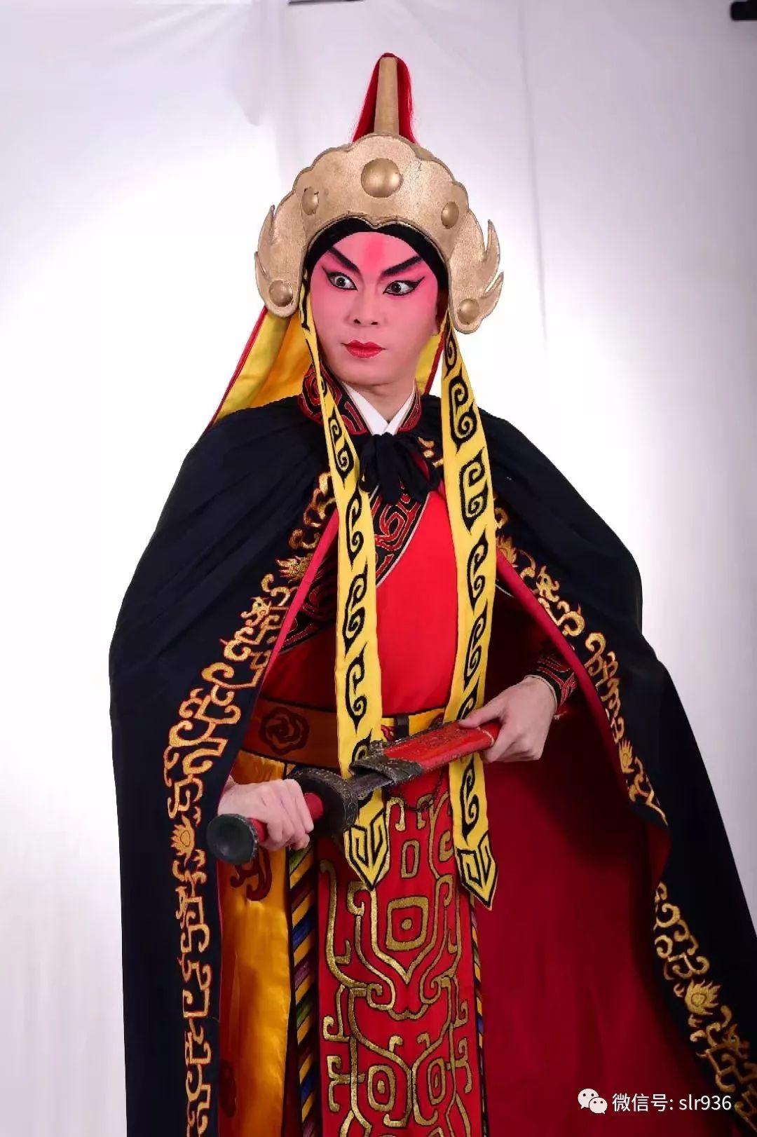 文武兼修传薪火艺途艰辛偏要行记优秀青年粤剧演员吴泽东