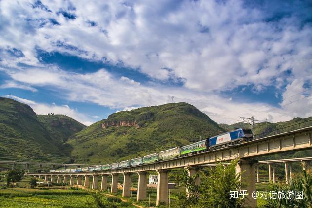 大丽铁路——连接旅游胜地的大动脉