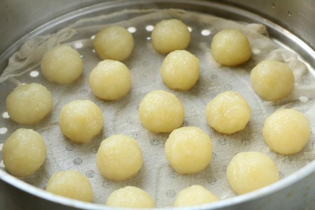 坏一点的土豆能吃吗 v2-609775c49315151617f95d2659cbf696_r.jpg