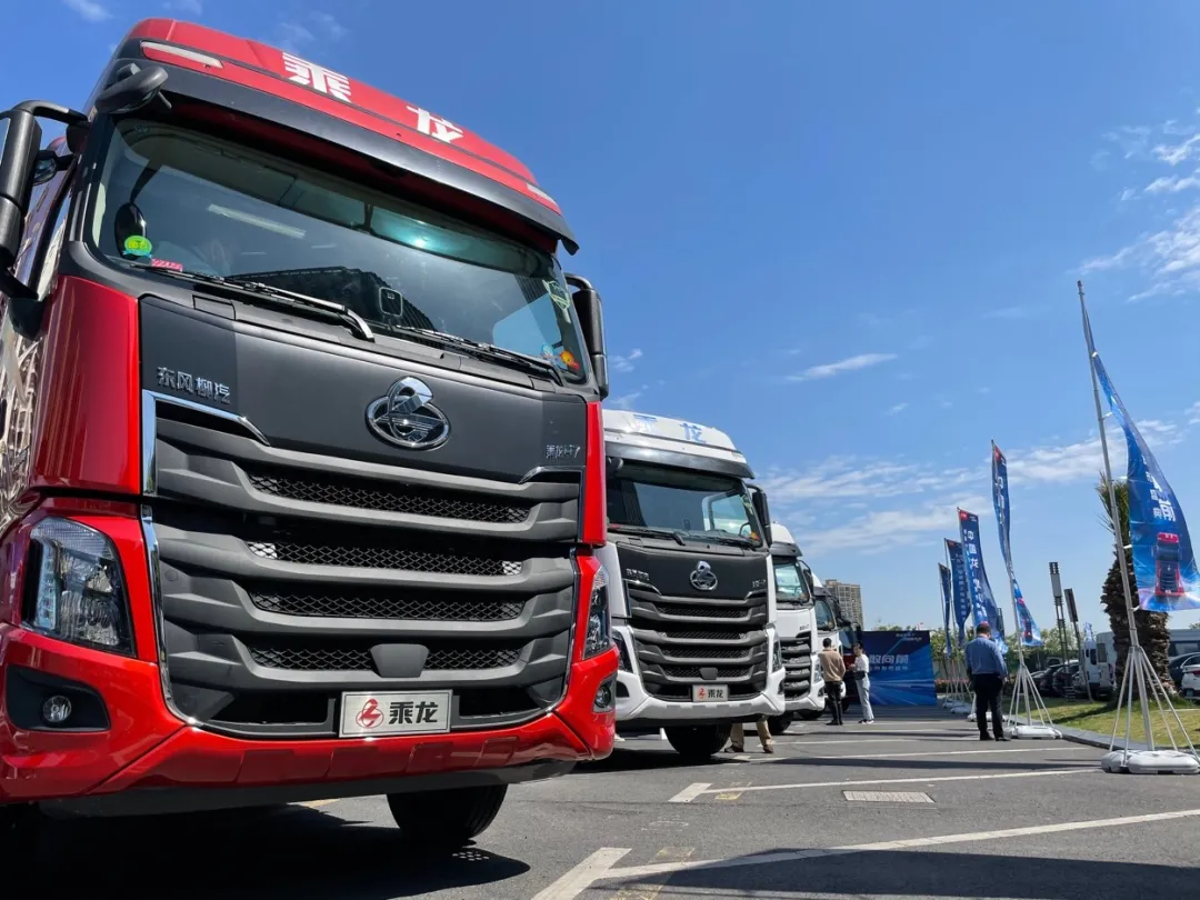 柳汽乘龙发展史从10到301991年的第一台乘龙你见过吗