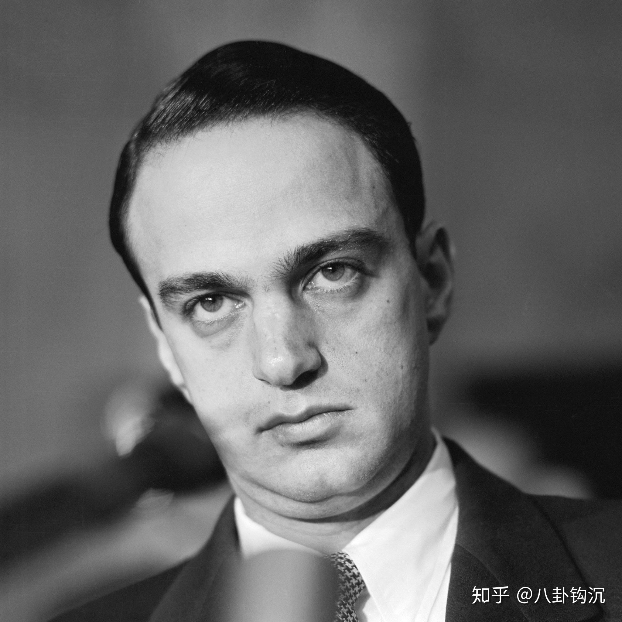 罗伯特·肯尼迪(robert francis kennedy)1925年11月20日出生在一个