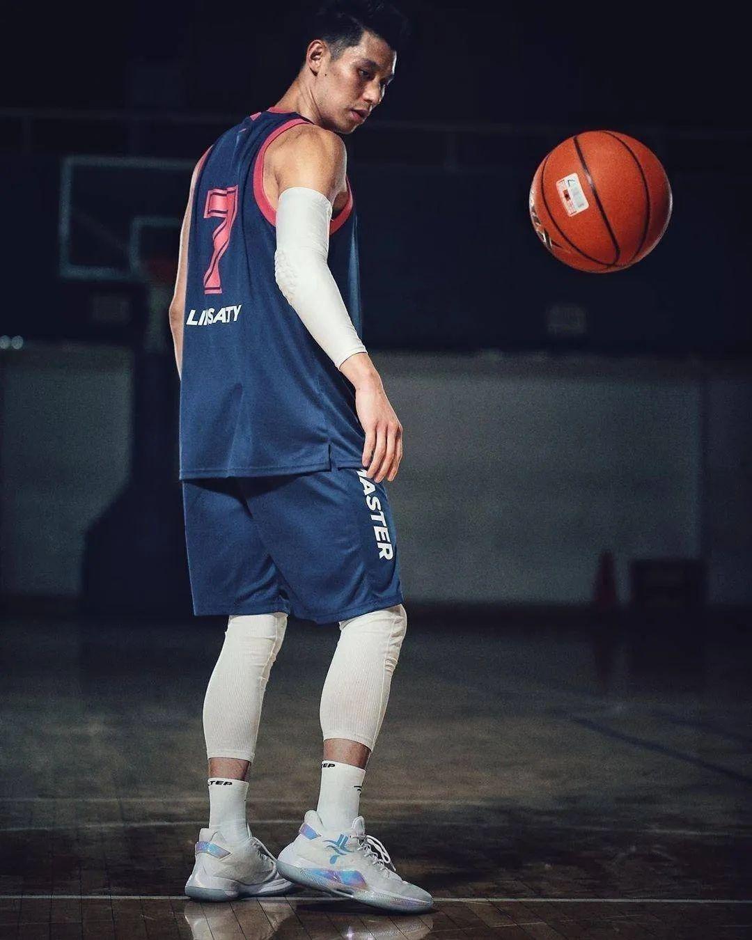 林书豪上脚特步新鞋款!又一双实战神鞋?