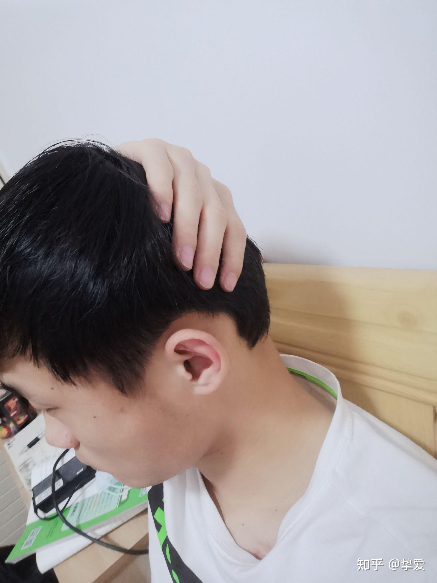 男生扁头剪什么发型好?