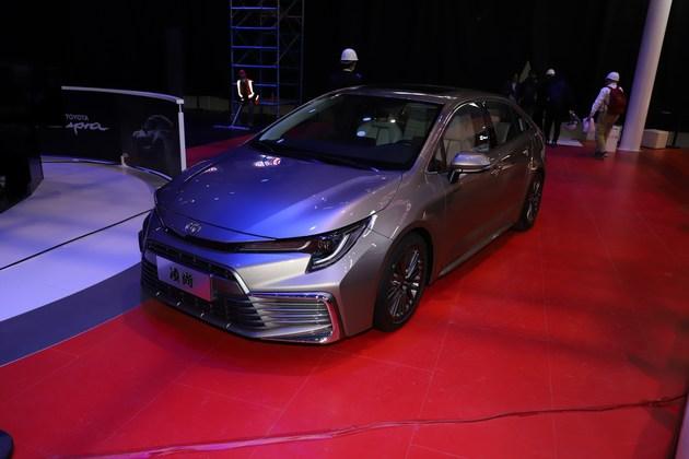 配2.0发动机内饰显档次 广汽丰田凌尚2021上海车展实拍