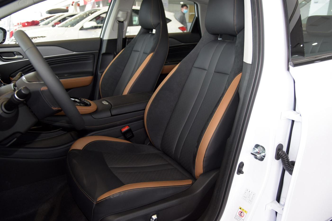 广汽本田首款纯电轿车ea6值不值?