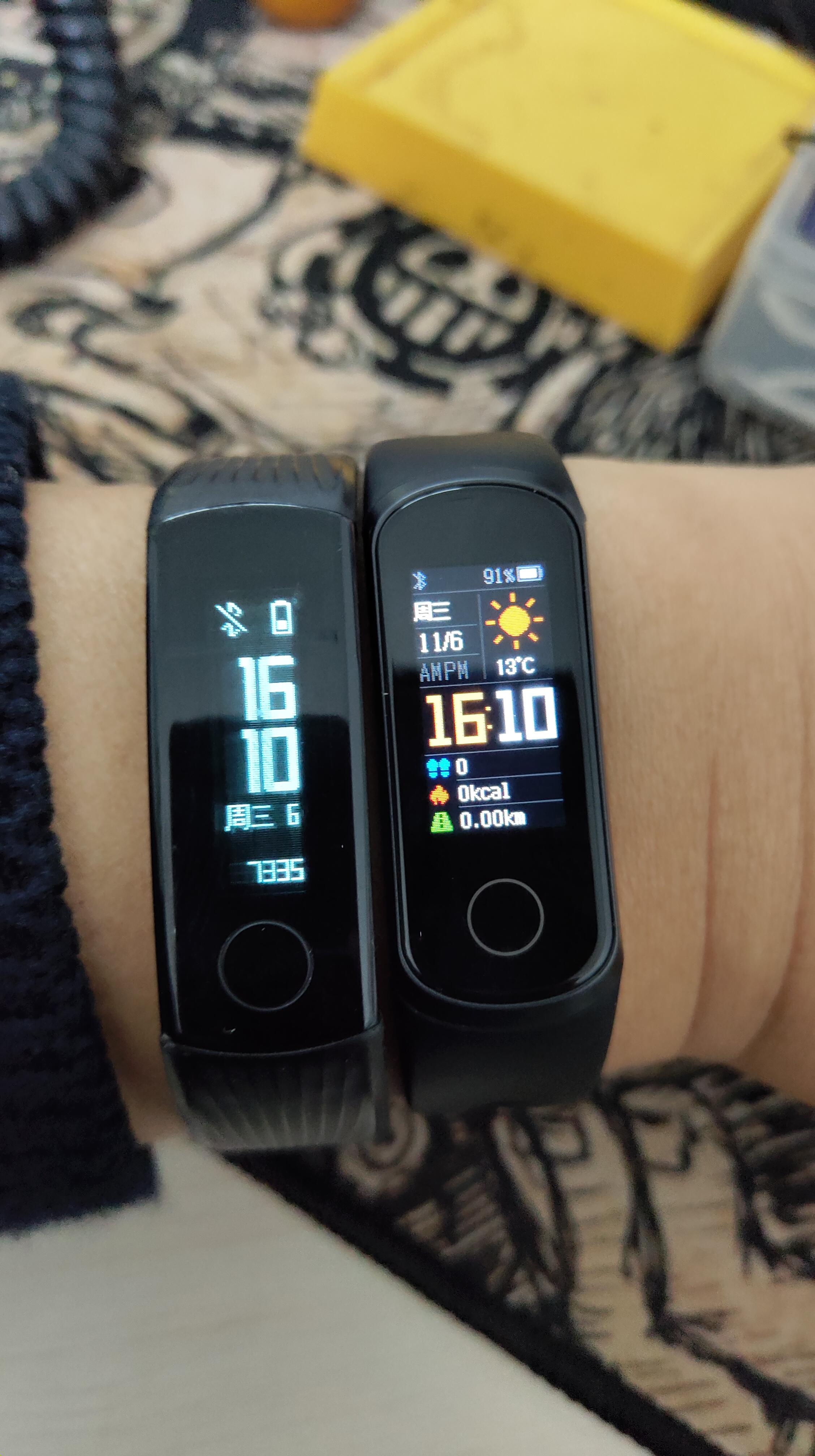 荣耀手环5i值不值得买与荣耀手环3对比