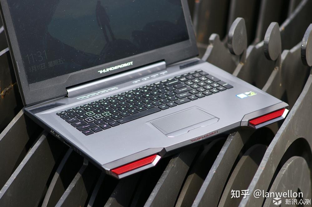 心有猛虎细嗅蔷薇雷神911gt游戏笔记本详评