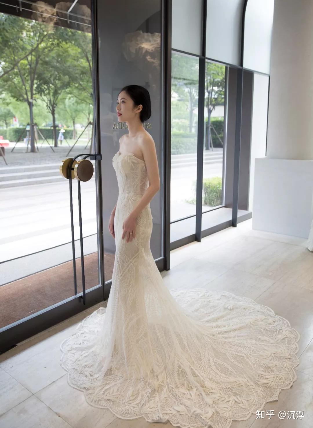 韩式鱼尾婚纱2022新款新娘结婚礼服星空高级感气质重工奢华轻婚纱-淘宝网