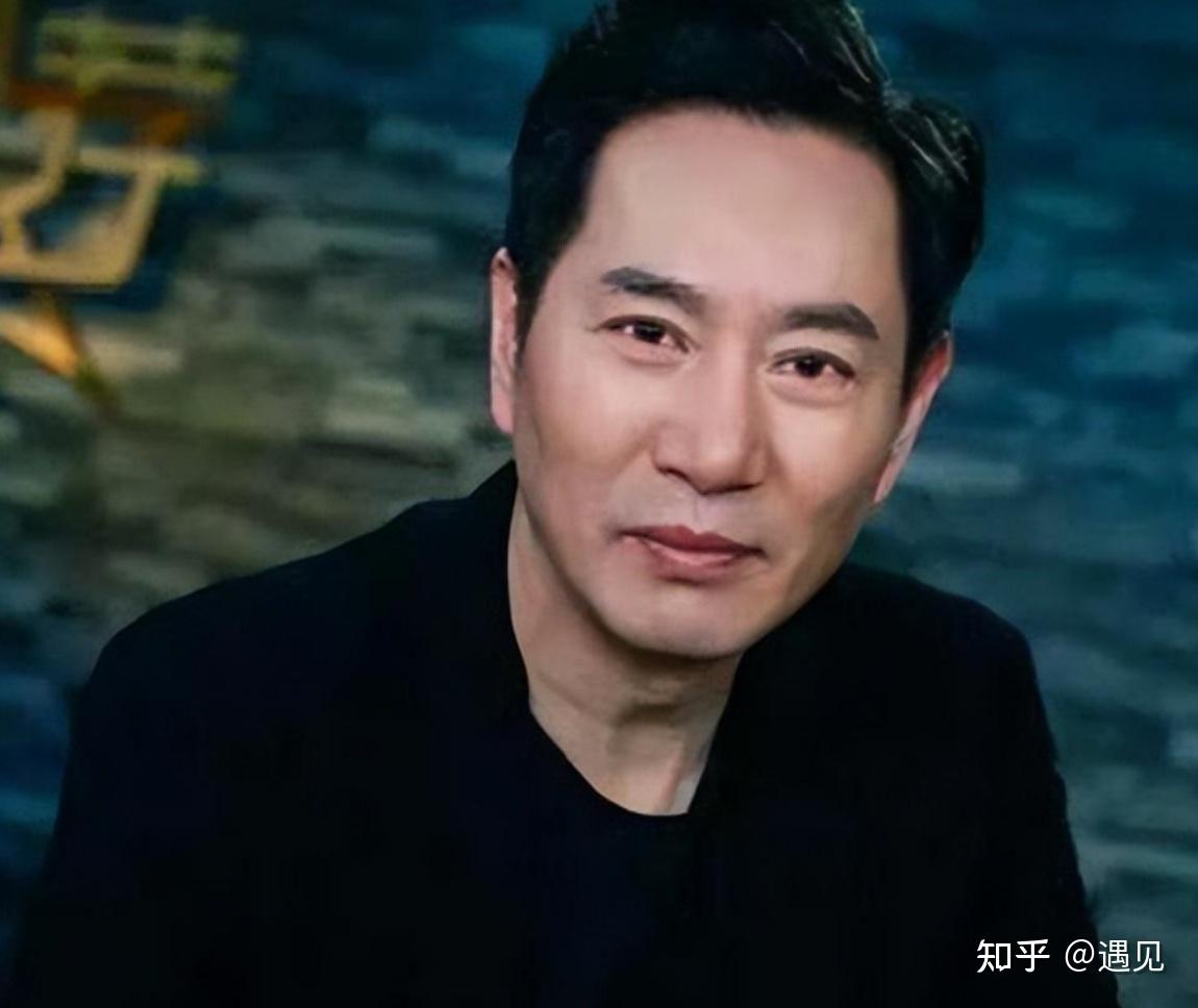 从“反派专业户”到“上将”,53岁还单身,姚刚到底经历了什么? - 知乎