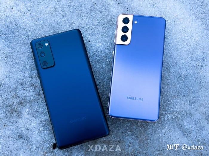 最具性价比的三星galaxy手机来袭galaxys21fe延续多彩机身设计这价格