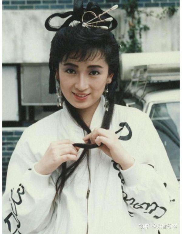 飞狐外传里,喜欢胡斐的三个女子,唯有她最让人感怀! 知乎